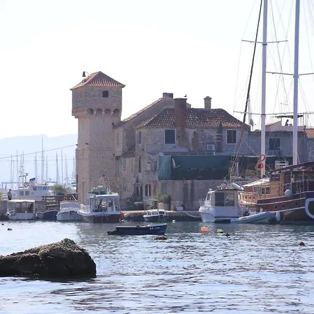 With A Parking Space Kastel Gomilica, - 21138 Apartment *