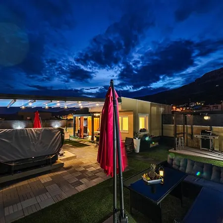 Apartment With A Parking Space Kastel Gomilica, - 21138
